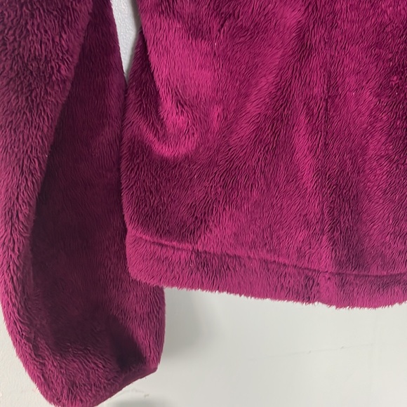 The North Face Osito maroon faux fur fleece zip-up jacket,size XS - Picture 9 of 9